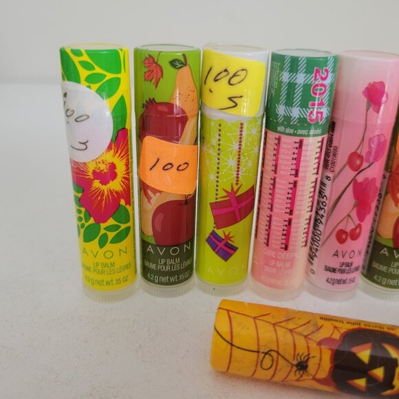 Avon Lip Balm Mixed Variety Lot of 16 SEALED New Old Stock *Stickers on Some* - Picture 3 of 7